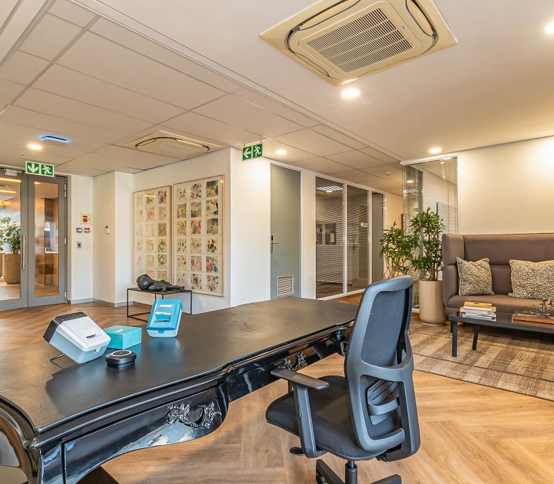 Dedicated Desks - SUM 2