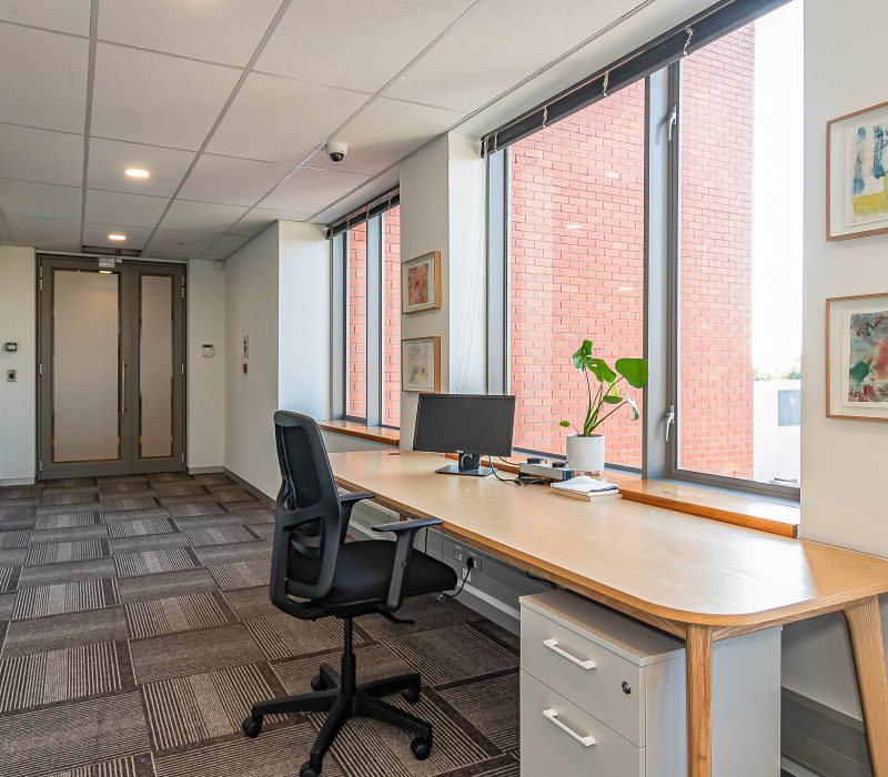 Dedicated Desks - SUM 9